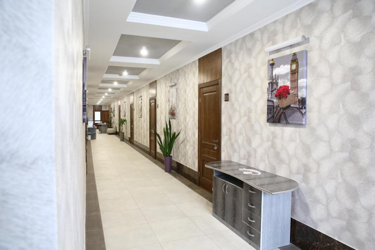 Львівський Hotel Exterior photo